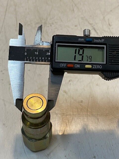 2 Quantity of Holmbury M-A9 1/2 NPT-F00-M.1 Flat Face Hydraulic Coupler (2 Qty)