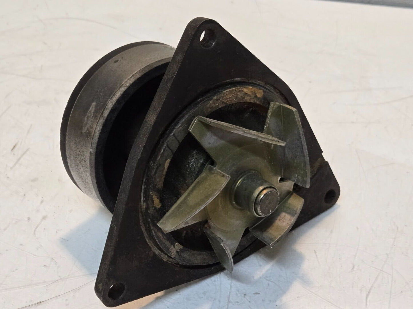 Concentric England Water Pump 3286293 for Cummins | 4VC | CH3 | 2370-10C | 155