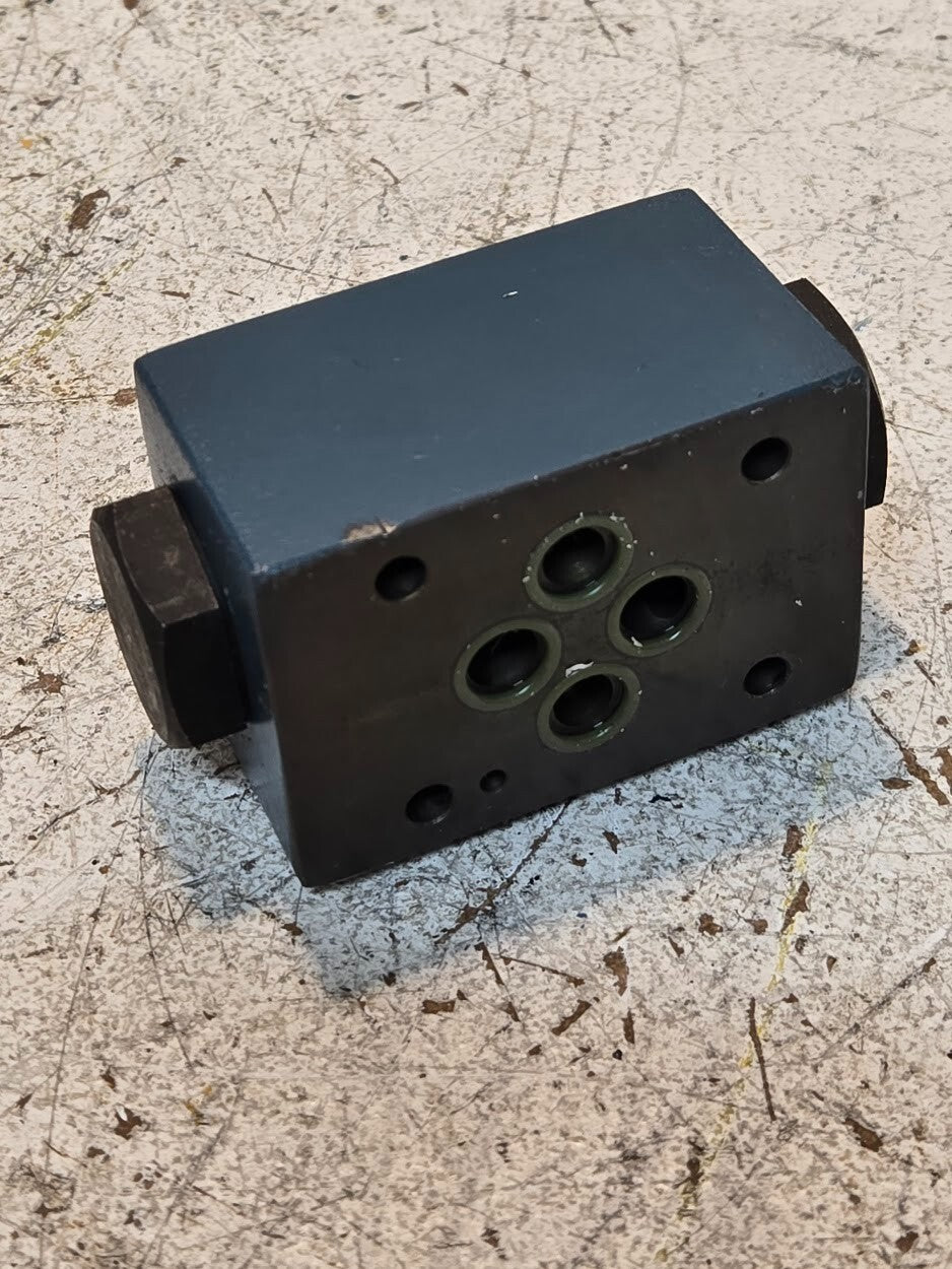 Bosch Manifold Check Valve 0 811 024 105 | 872 | Max Pressure 4500 PSI 315 Bar