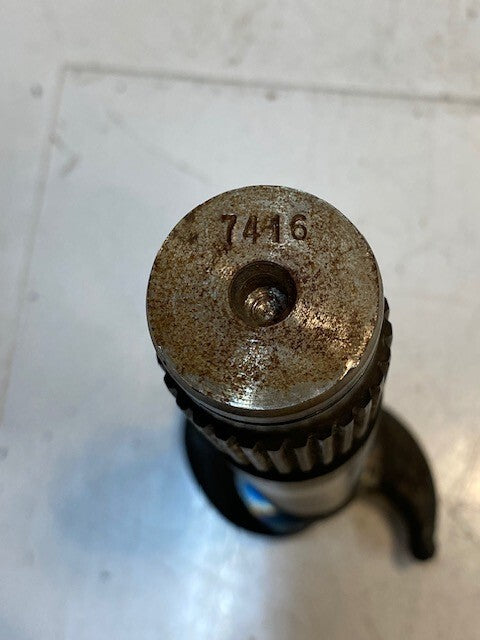 Right Hand Camshaft 7416 | 10-1/2" Long 3-3/4" Wide 36mm Thread 28-Spline