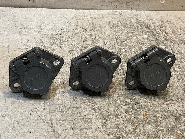 3 Qty of SAE J560 7-Pin Round Vehicle-Side Female-End Sockets 59W-7-3 (3 Qty)