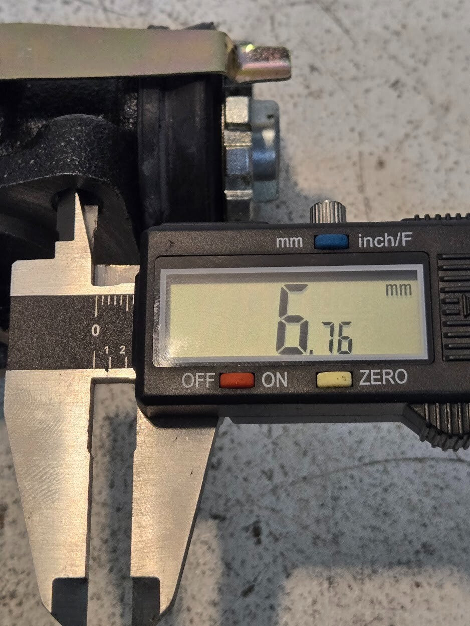 2 Quantity of Rear Right Brake Cylinders for Toyota FJ (2 Quantity)