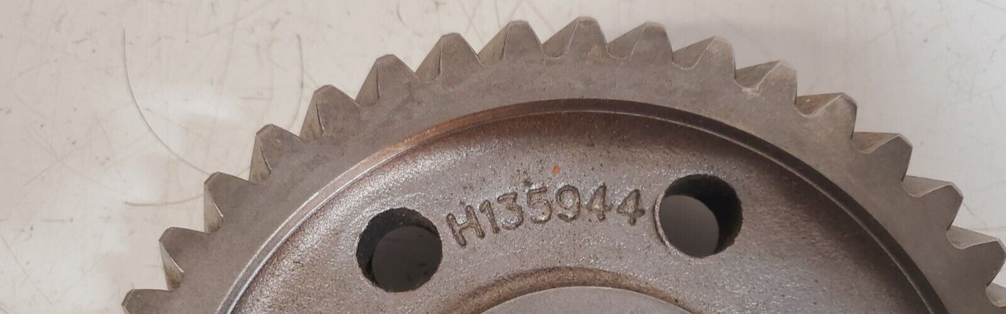 John Deere Transmission Intermediate Shaft Gear H135944 | Z12781