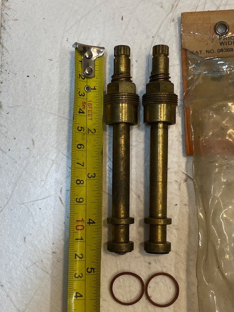 Pack of 2 Price Pfister Wide Spread Lav. Cat. No. 08368