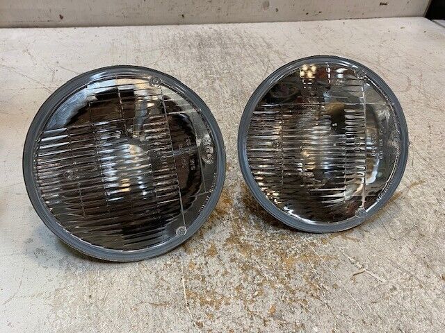 2 Quantity of Hella Headlamps 1A6002395-30, HB2, SSB 378 (2 Quantity)