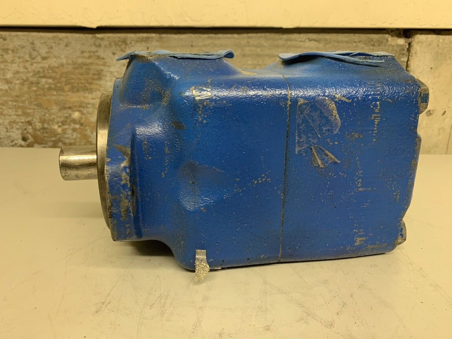 Vickers Hydraulic Vane Pump D-308814 L-2 | 040433