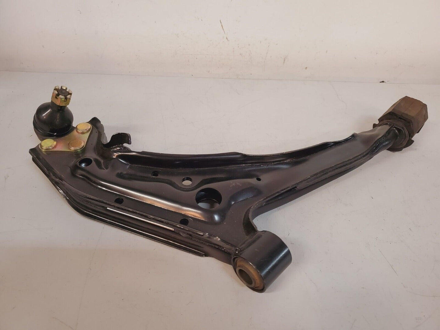 Suspension Control Arm MS20130 RH | MS20130RH