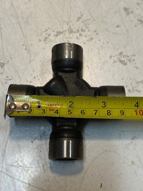 2 Quantity of Federal Mogul U-Joints 270 | 353F (2 Quantity)