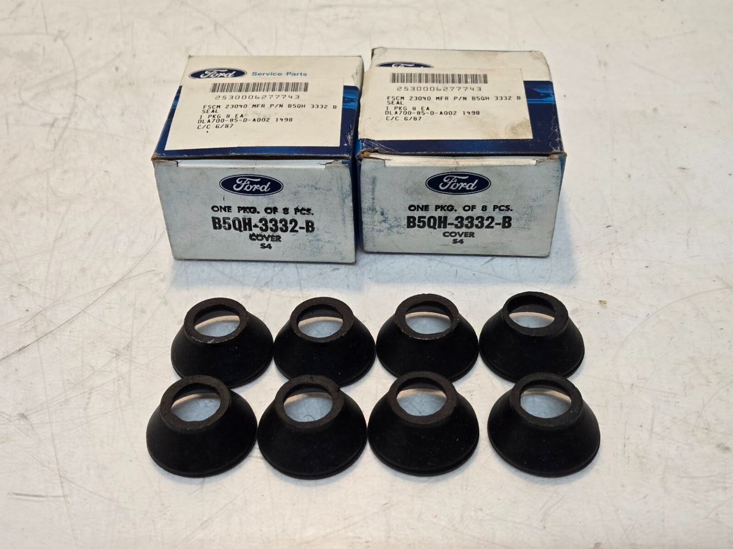 16 Quantity of Ford B5QH-3332-B Dust Covers for Tie Rod Ends FSCM 23040 (16 Qty)