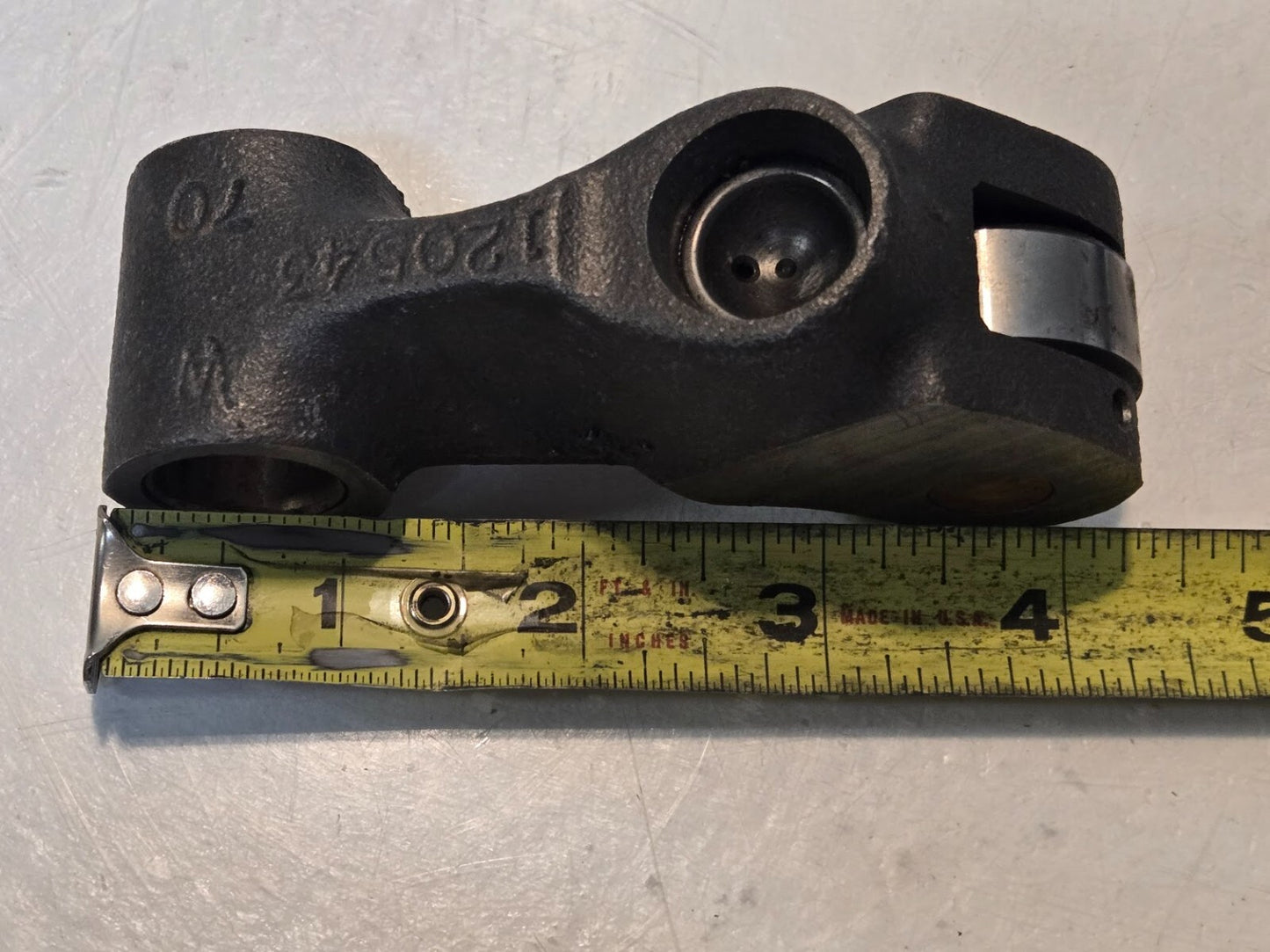 Rocker Arm 120543 W 70 | 4 1/4" Long 1 3/8" Wide 31.7mm Roller 19mm Bore