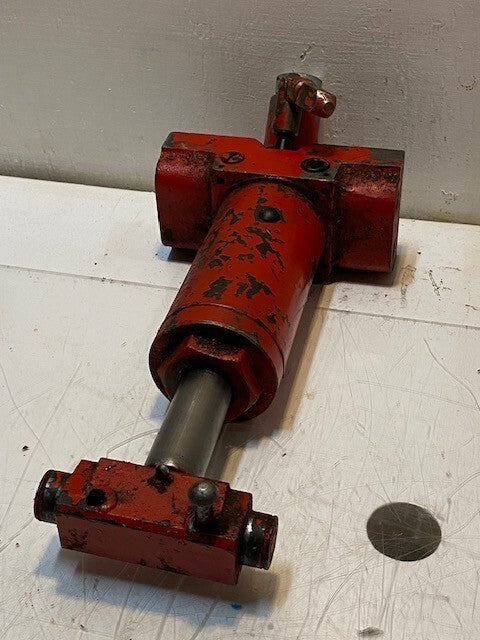 Vintage Hydraulic Unit Cylinder 30mm 4" Shaft 15" L 6-1/2" W 6" H