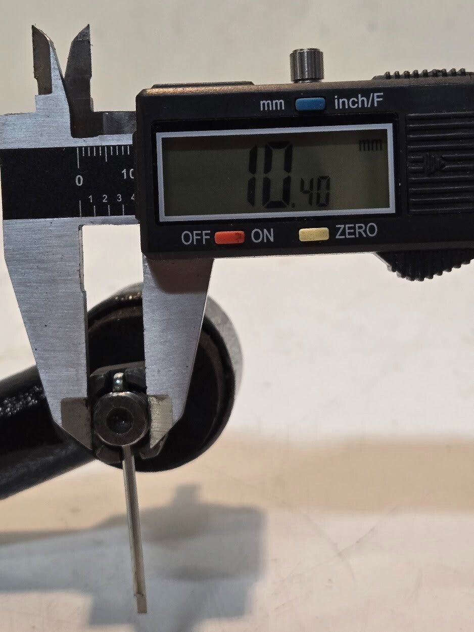 EXCDS1049 Steering Center Link | 25" Long | 10.4mm Diameter Bolts | 16.6mm Nuts