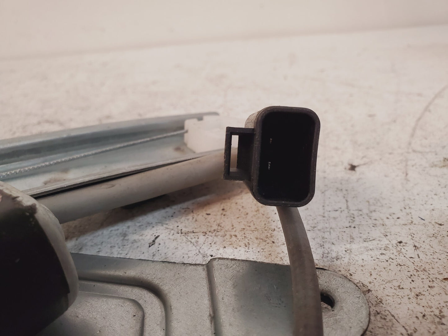 Hu Shan Window Regulator with Motor G-23433501 HU-GM5203P-RL 1311