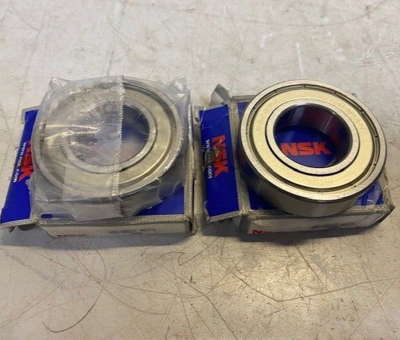 2 Quantity of NSK Bearings 62/32ZZ Single Row Ball Bearings 32x65x17 mm (2 Qty)