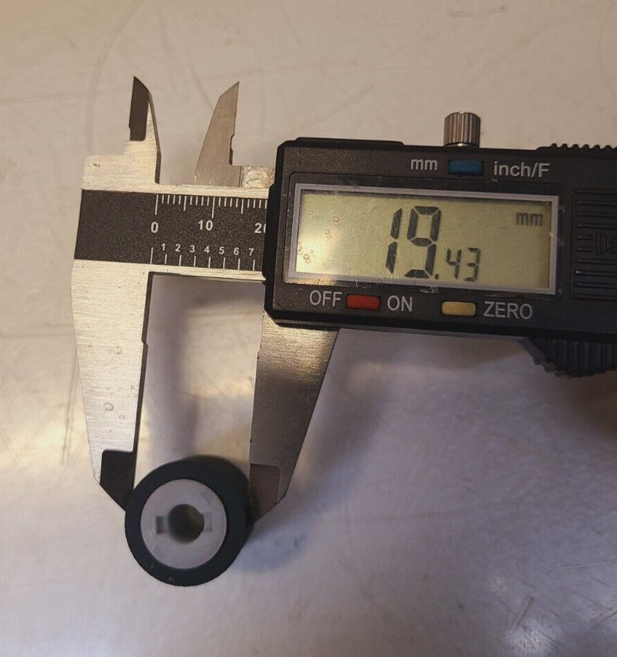 Sharp Roller Part Number OCW2148P095A