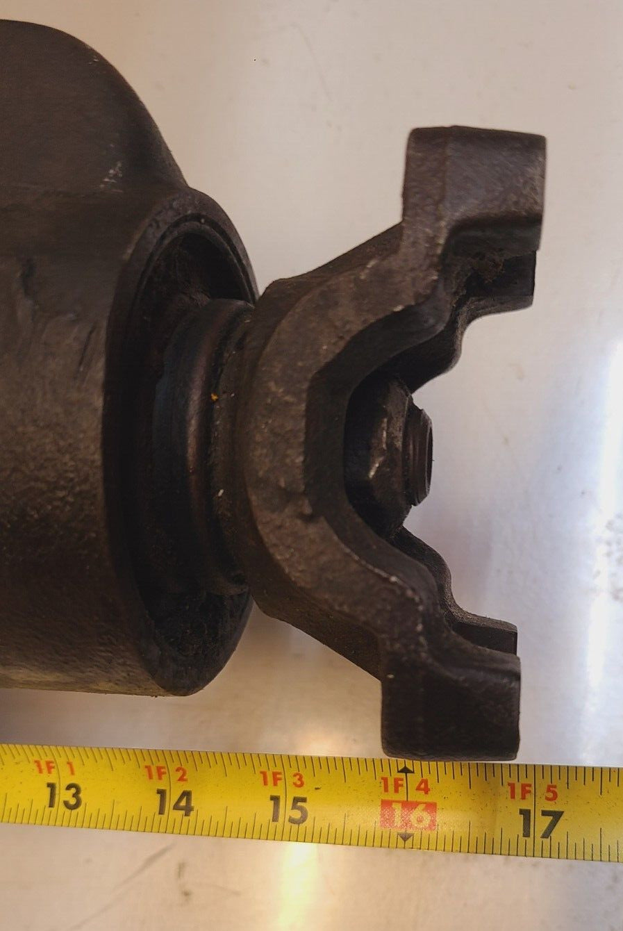 Ford Dana 50 Front Axle Housing 620598 | 3.55 Ratio