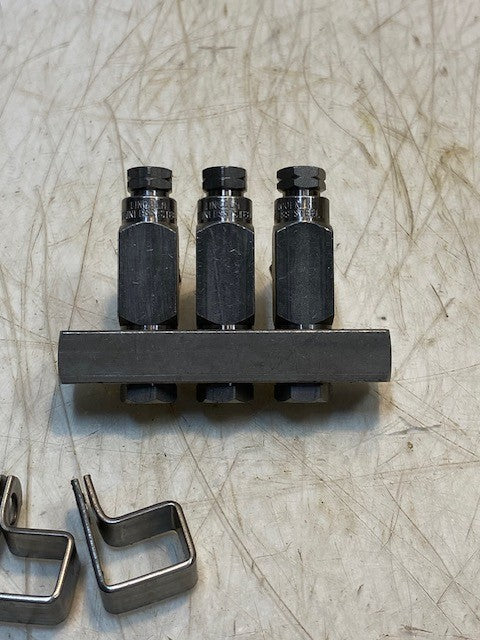 Centro-Matic Model 83715-3 Single Grease Injector Assembly Lubrication Injector