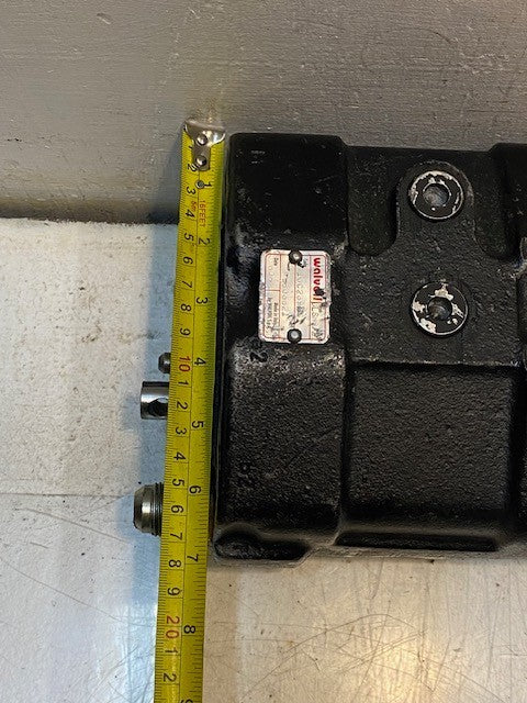 Walvoil Hydraulic Control Valve 10C239 | P9803821