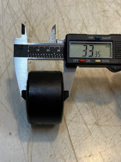 McGill Cam Flat Yoke Follower Roller Bearing Lubri-Disc CYR 2 | 16x51x33mm