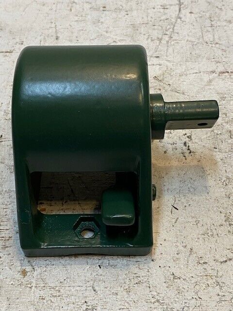 Winder for Tennis Posts, Green, 4" Tall 5-1/2" Wide 3-1/8" Deep