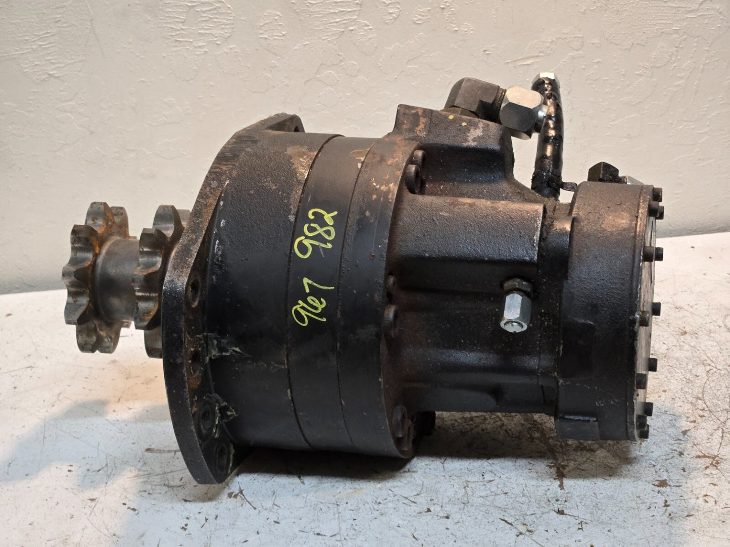 CNH R921810169 Hydraulic Motor MCR5A470/282S117Z32B2V/2WL12F | 7SO471 | 967982