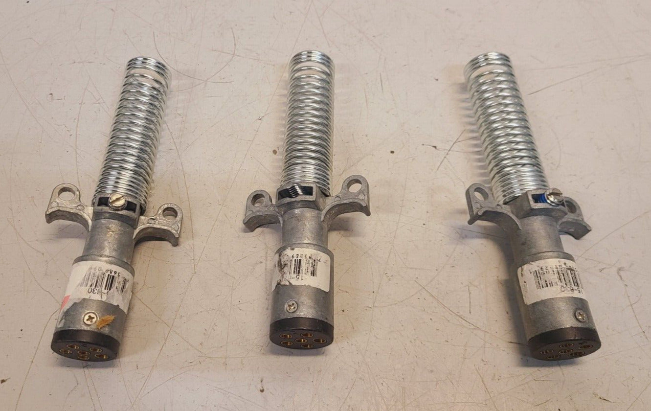 3 Quantity of Phillips Plugs 6-Pin w/ Cable Guards 15-630 (3 Qty)