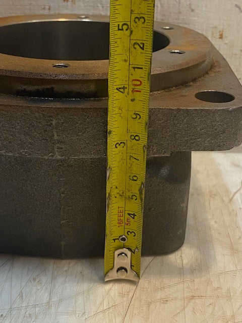 Hydraulic Motor Housing Mounting Flange 2K28 | 109mm Bore
