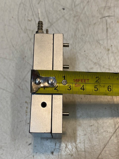 Pelton & Crane A DCI Company Air or Water Manifold Valve Block 3-3/4" L 1-7/8" W