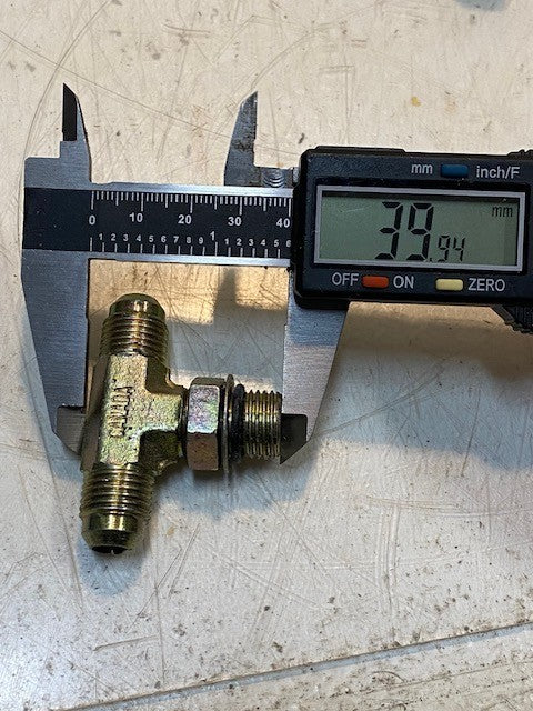 5 Quantity of Hydraulic Hose Tee Adapters 14mm Thread 54mm L 40mm W (5 Qty)