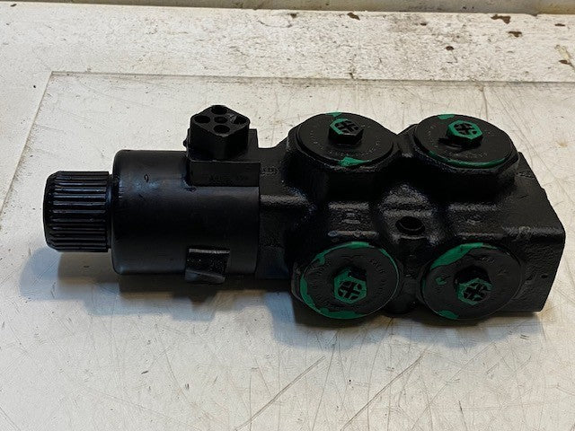 Walvoil Solenoid Selector/Diverter 7GH1520000 | P0429387 | 12A687026