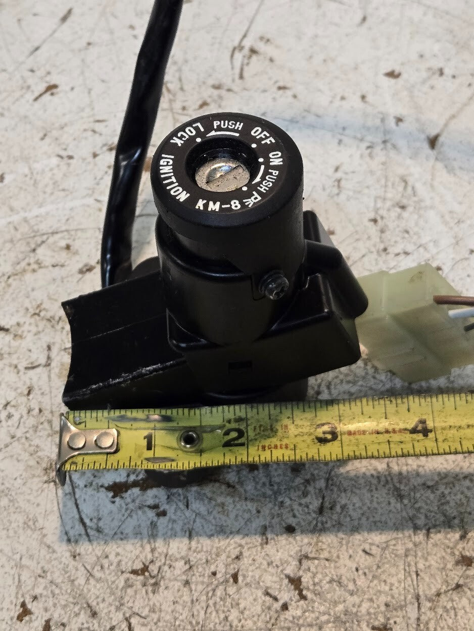 Ignition Switch KM-8 237270 | G67HH