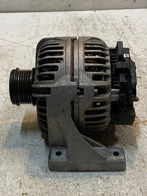 Volvo Alternator 9459077 Bosch 0124515019