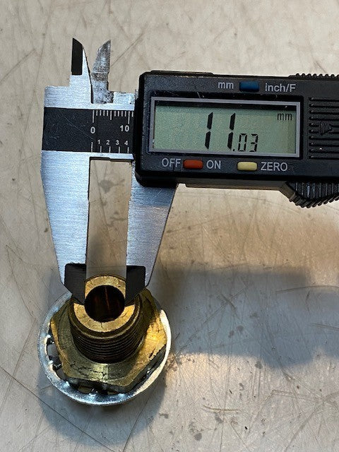 9 Qty of Brass Bulkhead Hex Fittings 1-5/8" Long 21mm Thread 32mm Hex (9 Qty)