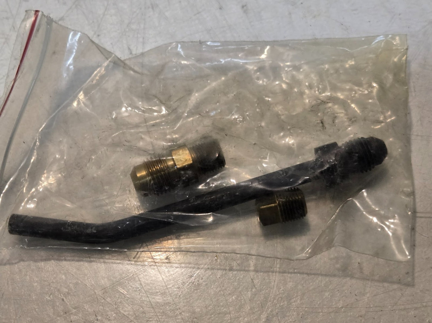 Alemite Screw Type Grease Gun C-600 1/8" FNPT | 4930-00-629-1157 | MIL-G-3859D