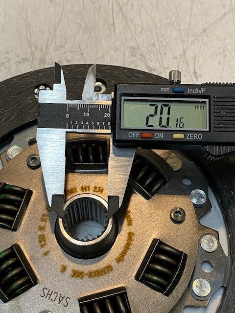 Sachs Clutch SD225 | 1861-441-234 | 20mm Bore 8-3/16" OD 24-Spline