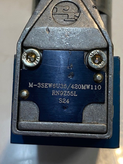 Rexroth M-3SEW6U35/420MW110 RN9Z55L S24 Solenoid Valve