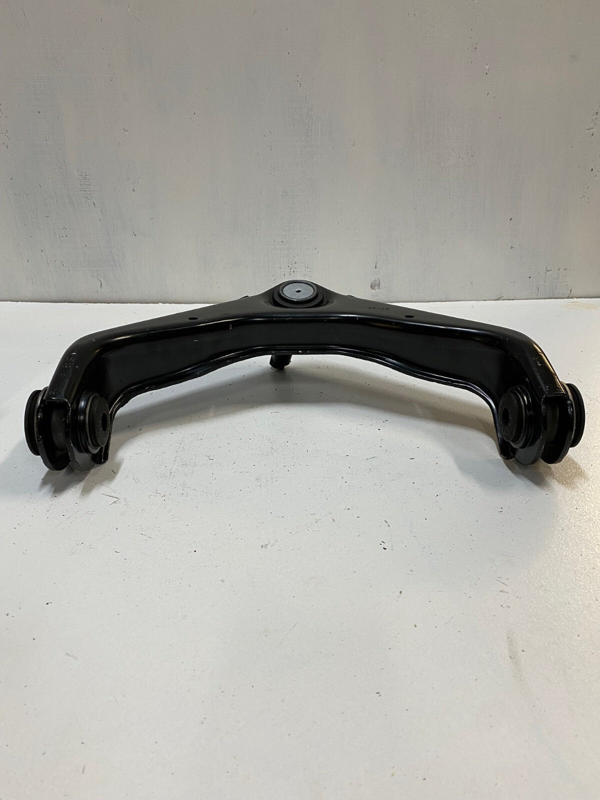 Suspension Control Arm & Ball Joint Assembly SYT22
