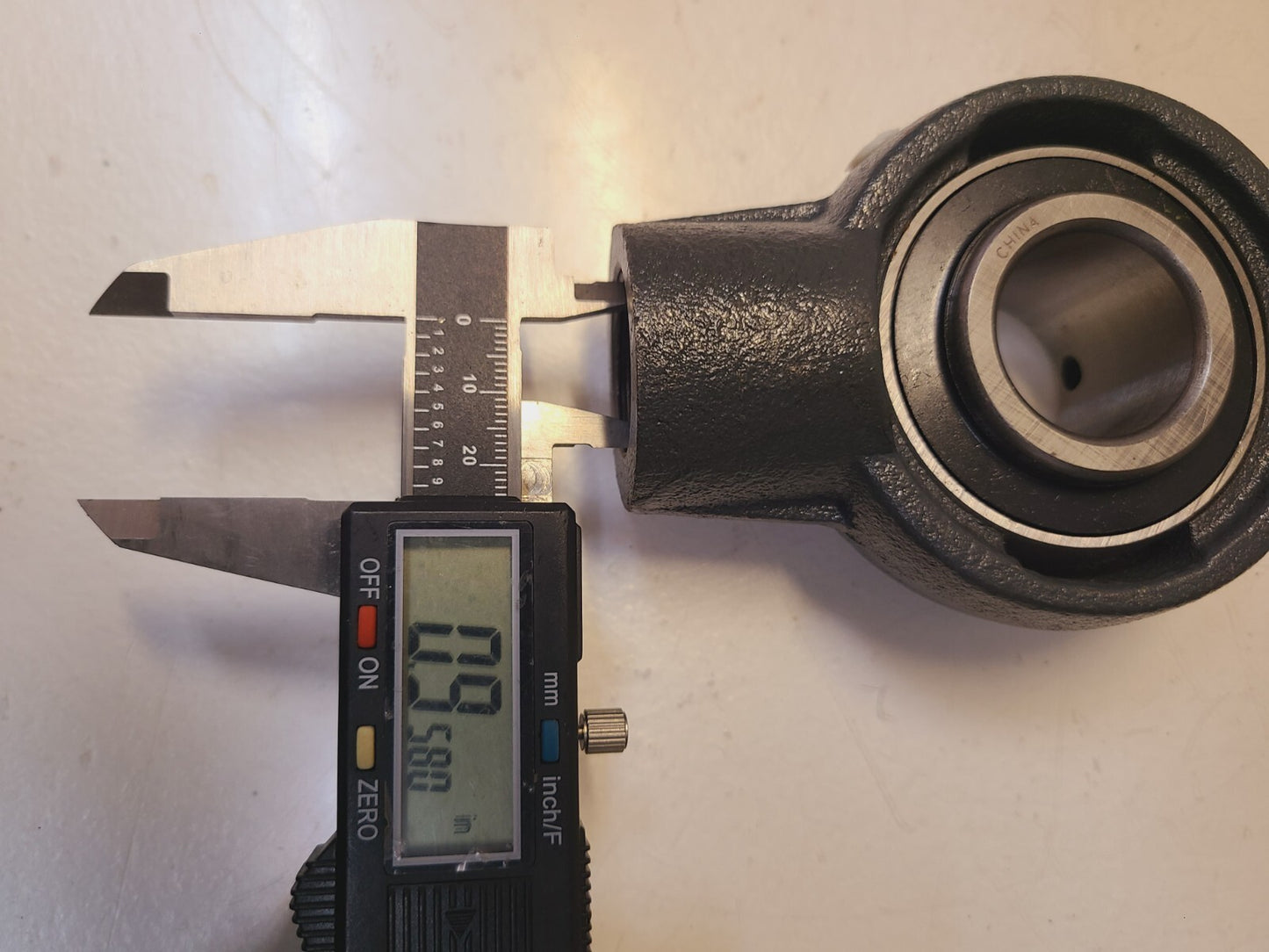 HLU Hanger Bearing 1-1/8" | HA2C6 | UC206-18 | HA206