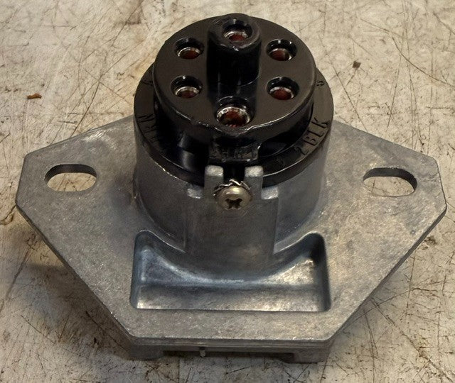 2Qty Philips Industries 15-720 7-Way Trailer Socket For Commercial Semi Trailers