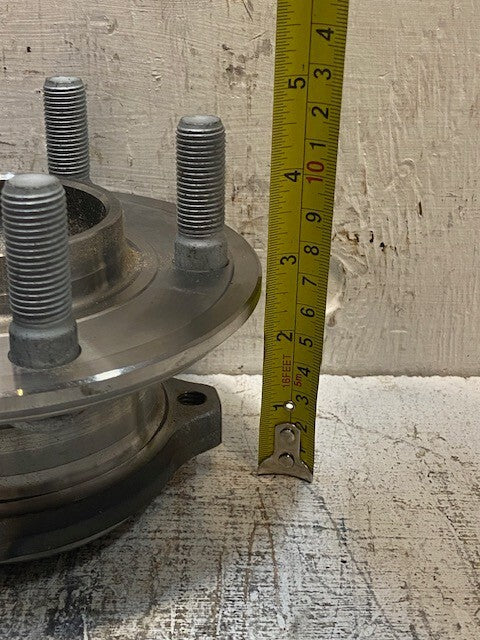 ILJIN Brake Axle Hub & Bearing Assembly IDJ3B 04779572AB