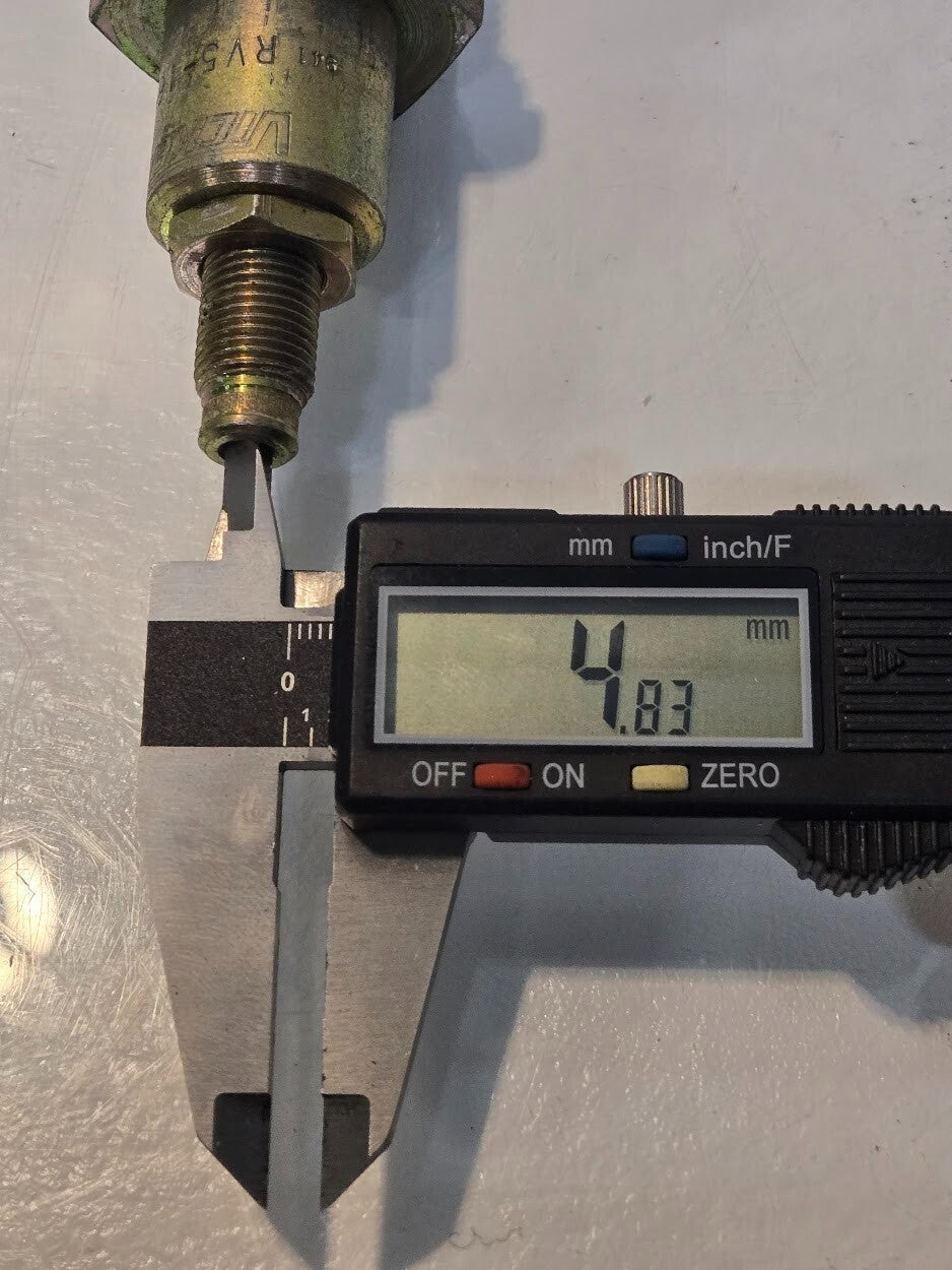 Vickers RV5-16-S-0-30 Pilot Operated Relief Cartridge Valve 4-1/4" Long 19mm Hex