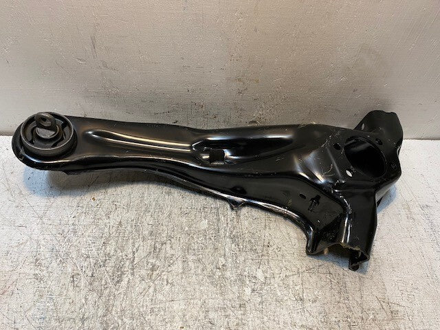 Control Arm 5105930A | 21103052 | 94569G | 74mm Bore 25" Long 11" Wide