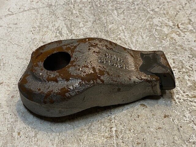 Pair of AHWI Forestry Mulcher Teeth BFS46R | BFS47L