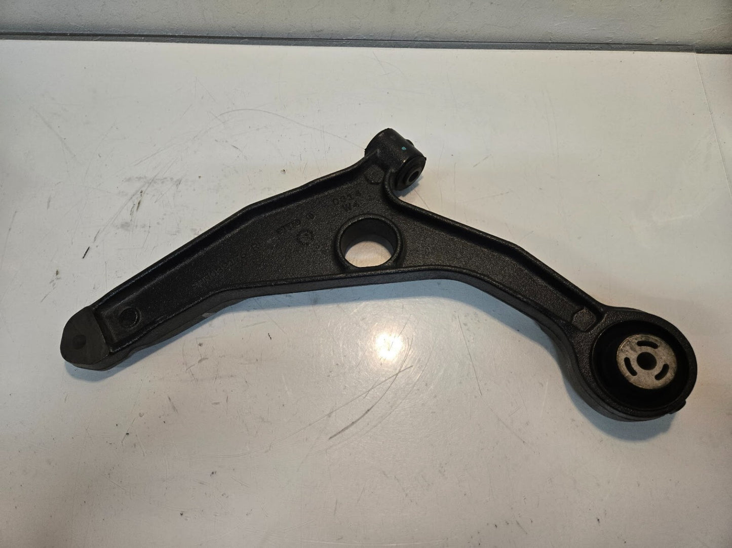 Lower Right Side Control Arm SPN032176 RH 171 0314 W4 for Chrysler Sebring