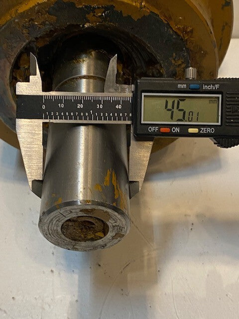 Berco Track Roller 76029473 | FT996 | FT2269 | FT1639 | 12" Long 8" Dia.