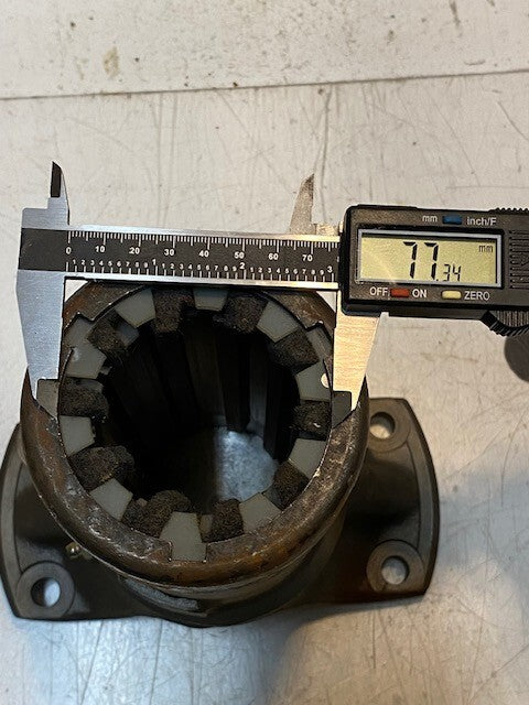 Propeller Yoke Assembly PSS-1 | 10" H 8-1/2" W 100mm Dia. 60mm Bore