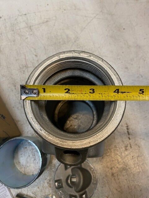 Eaton EYD86 3" Vertical Male & Female Conduit Fitting w/ Drain