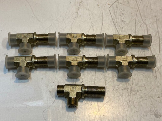 7 Qty of Parker Male Branch Tee Hydraulic Hose Adapters 3" L 17mm Thread (7 Qty)