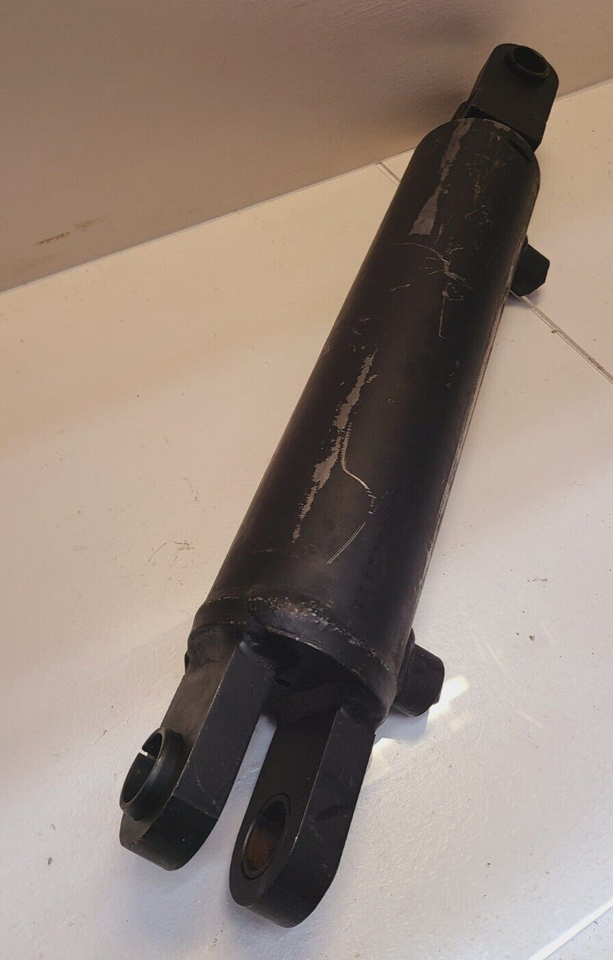 Hydraulic Cylinder T80114N | 23 S1/2 3M B16 A/S105