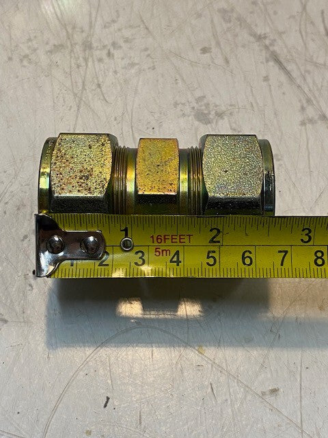 6 Quantity of Parker CPI 16 S Brass Compression Union Pipe Joint Sockets (6 Qty)